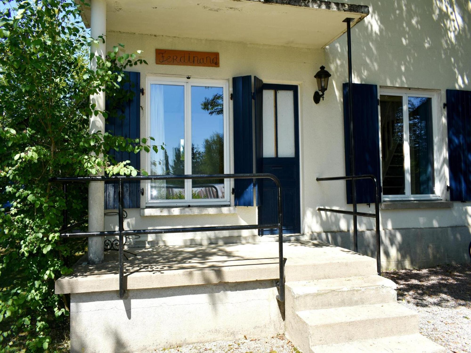 Modern Holiday Home in St Honor Les Bains near Forest Saint-Honoré Extérieur photo
