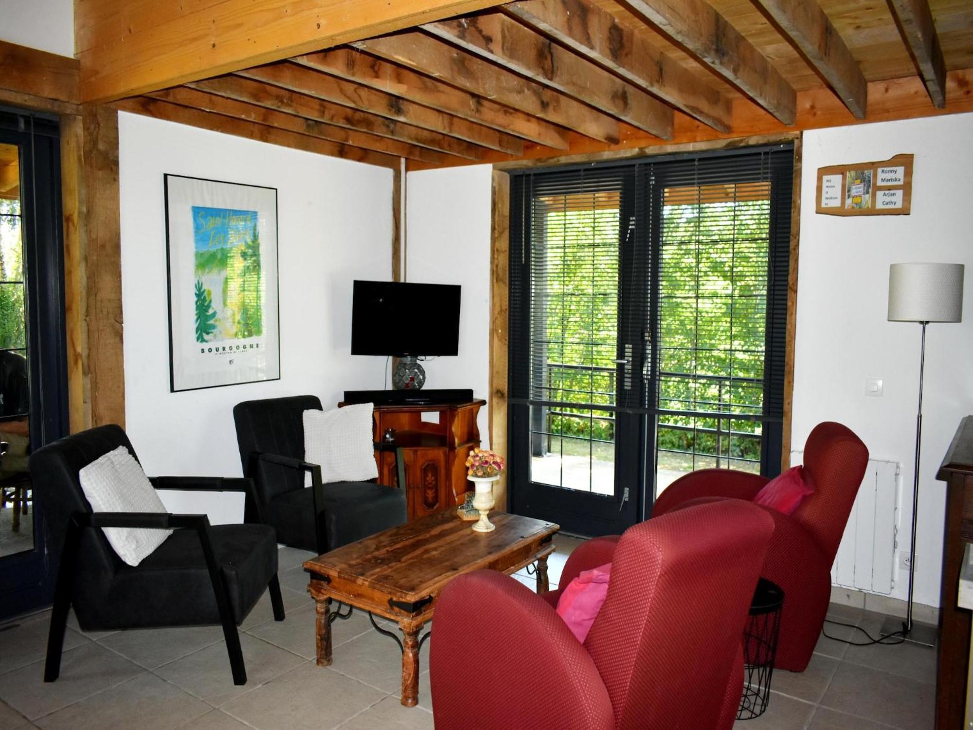 Modern Holiday Home in St Honor Les Bains near Forest Saint-Honoré Extérieur photo